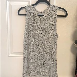 H&M white and black spotted blouse